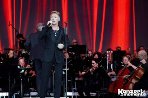 Ronan Keating & Band mit dem Orchester der Neuen Philharmonie Frankfurt
